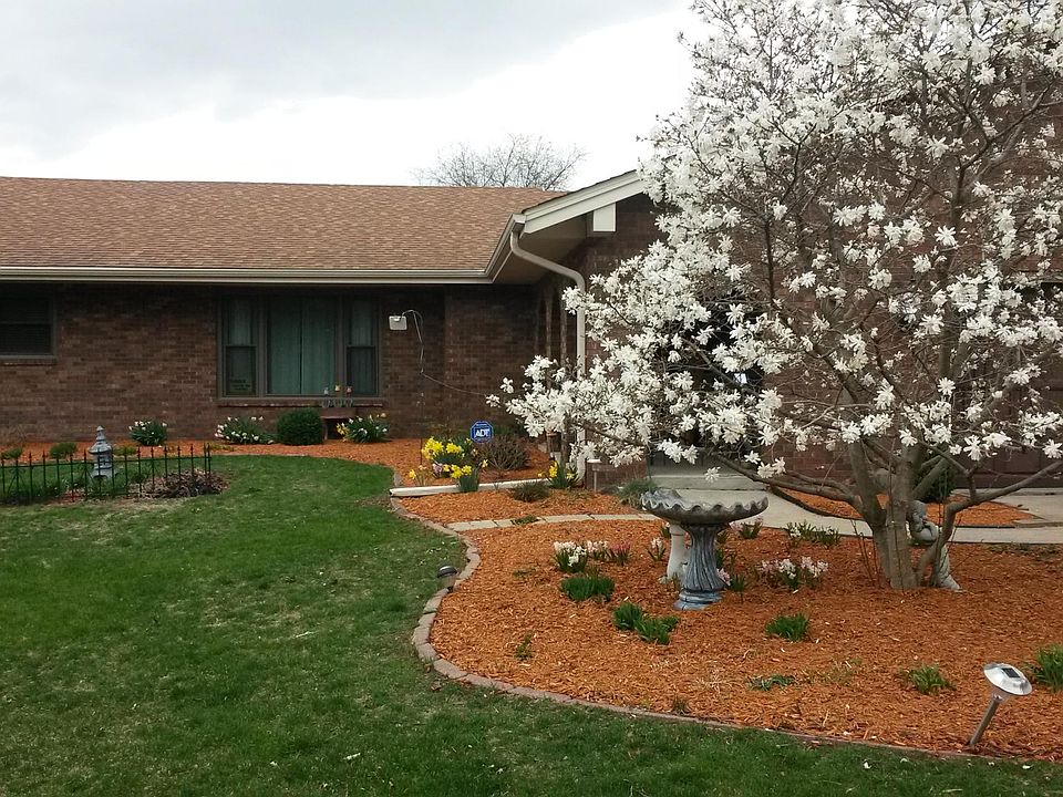 1st image of 4850 Huxley Dr