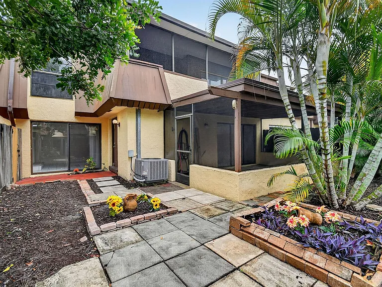 3502 Gardens East Dr #B — Photo 55