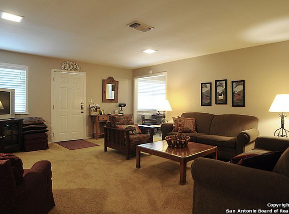 2nd image of 1228 ERVENBERG AVE