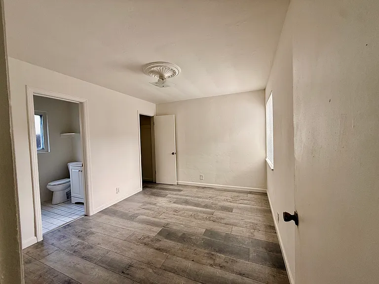 5810 Martin Luther King Jr Way #B — Photo 9