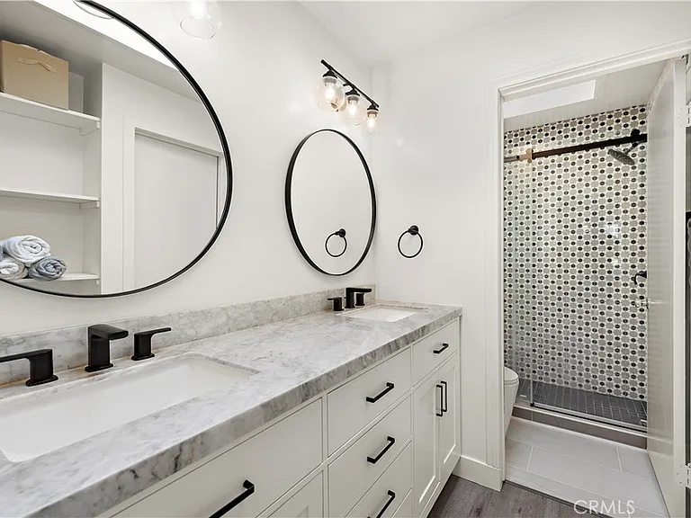 408 Villa Point Dr — Photo 15