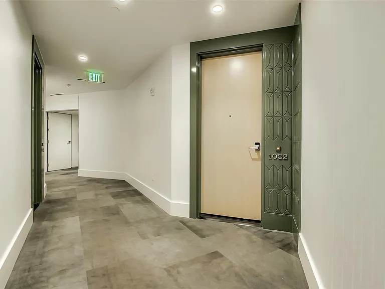 501 West Ave #1002 — Photo 21