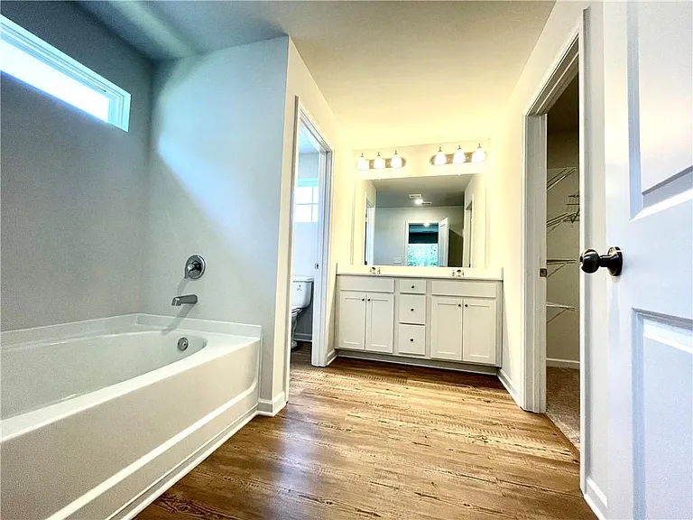 667 Summerwood Ln — Photo 18