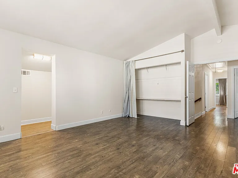 9200 Wystone Ave — Photo 29