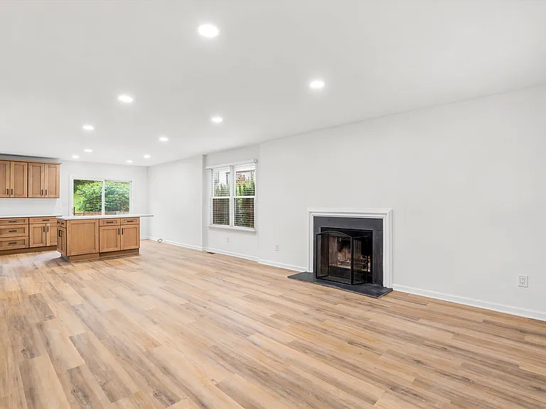 507 Pickering Station Dr — Photo 5