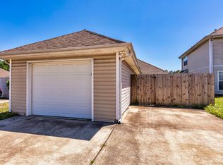 1101 Village Trl, Calera, AL 35040