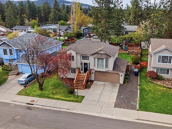 2nd image of 4134 E 33rd Ave