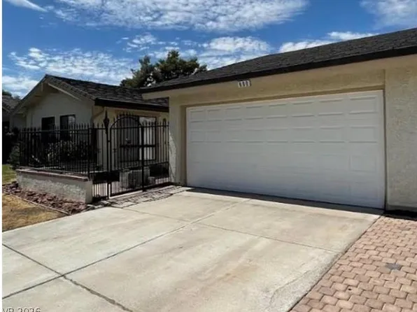 600 Woodmount Dr, Las Vegas, NV 89107