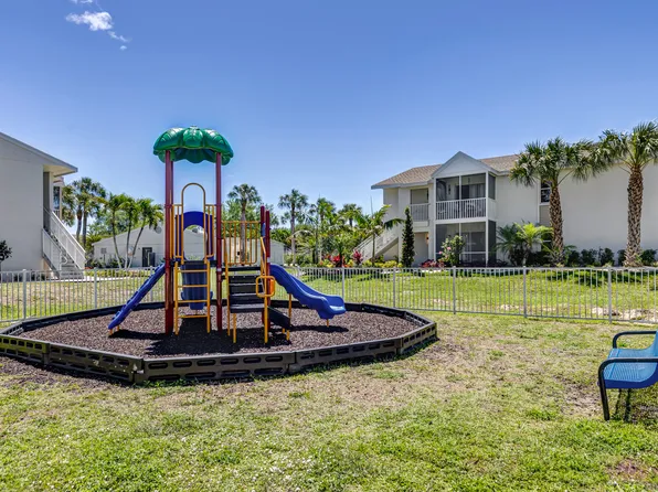 Coral Palms Apartments