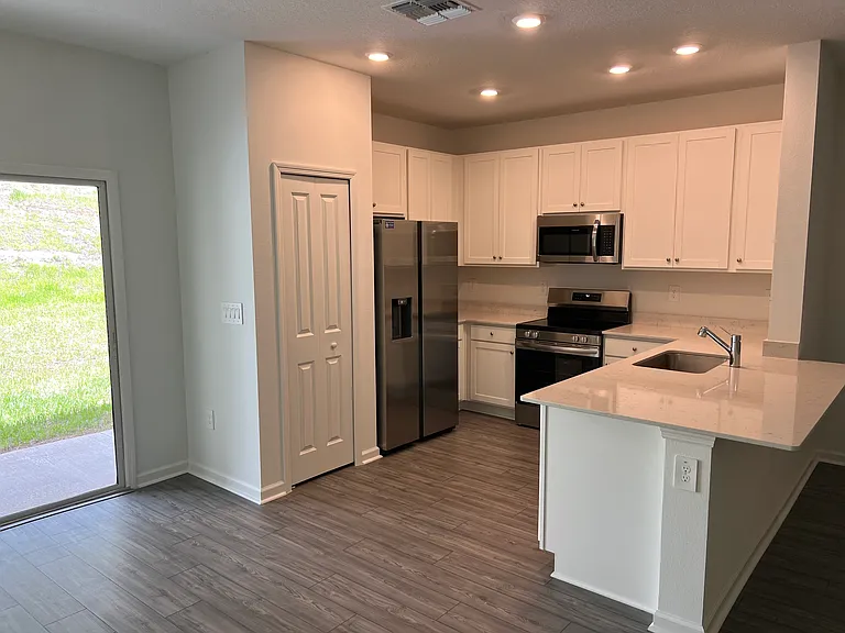 16421 NW 144th St — Photo 5
