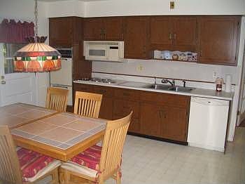 4th image of 705 Ponderosa Dr