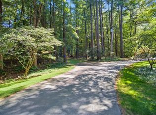 27 Pleasant St, West Newbury, MA 01985