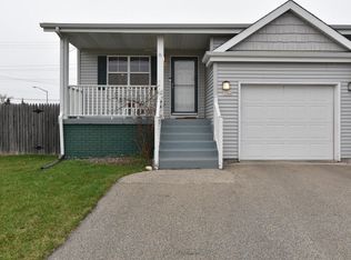 1244 Lombardi Way, Waukesha, WI 53186
