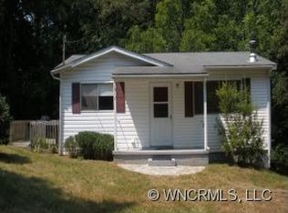 22 Atwood Ln, Candler, NC 28715