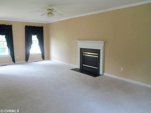 2nd image of 7020 Hawks Hill Ln