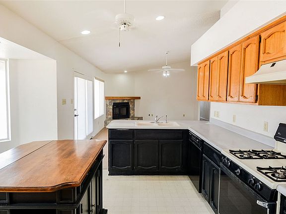 4th image of 3582 E Cuadrilla Ln