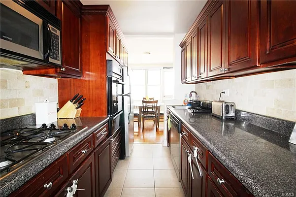 Sold by Keller Williams Realty NYC Group | media 9