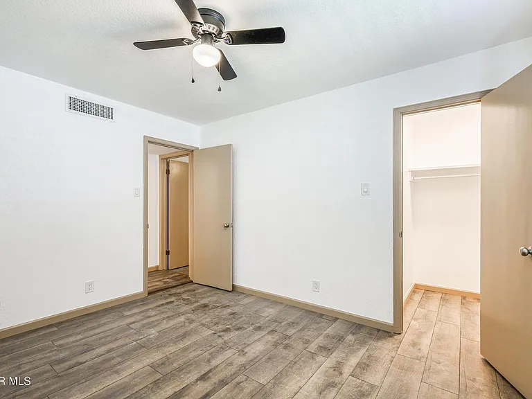 4945 Vista Grande Cir — Photo 19