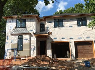 149 Thomas Dr, Paramus, NJ 07652