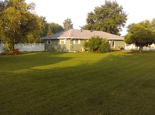 1061 Northfield Dr, Aurora, IL 60505