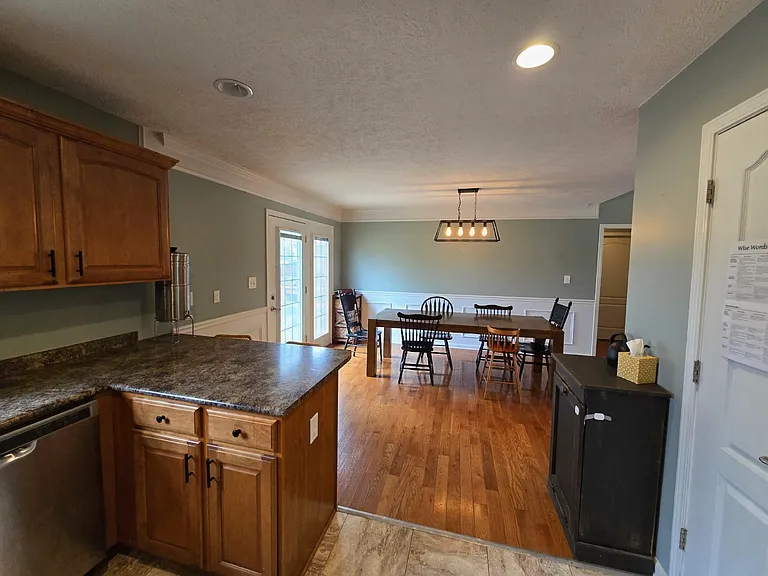 594 Mountain View Dr — Photo 9