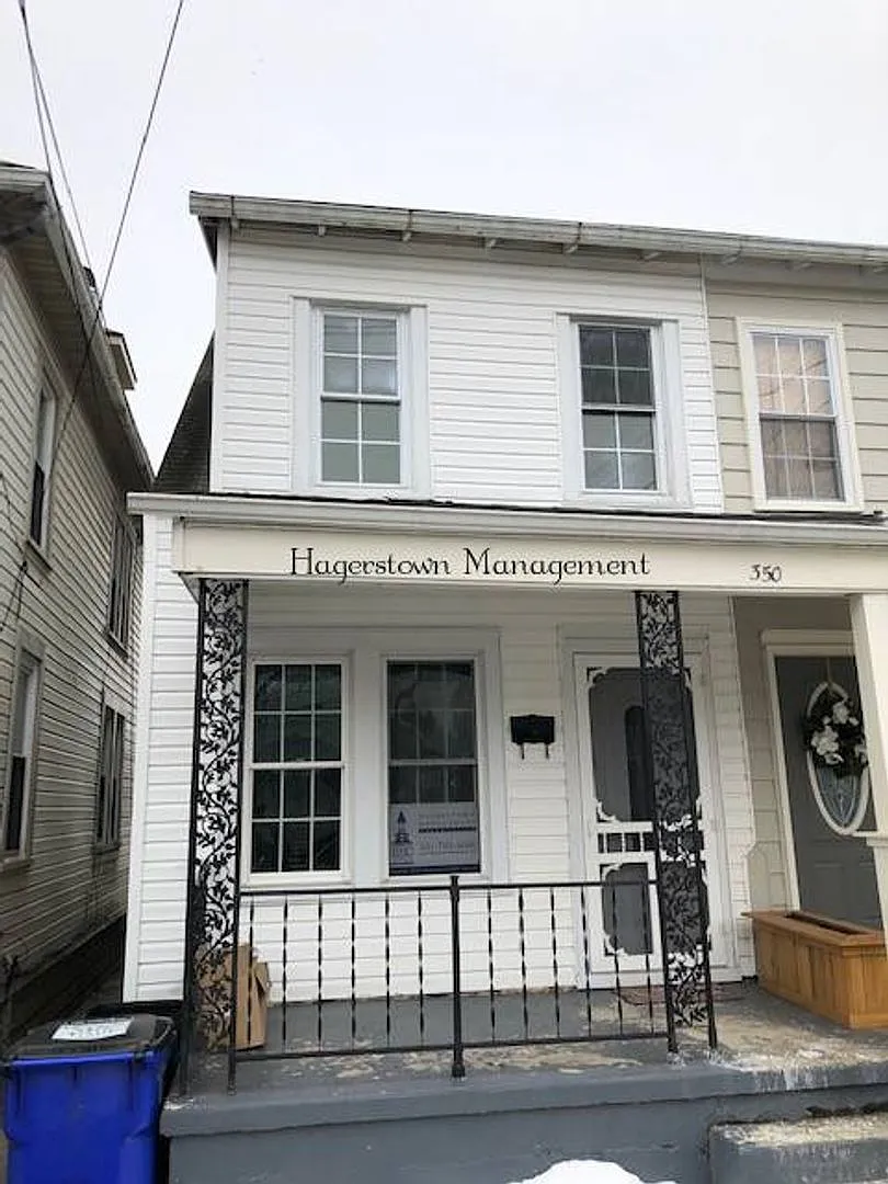 VERY Nice 2 Bedroom on Central Ave — Photo 1