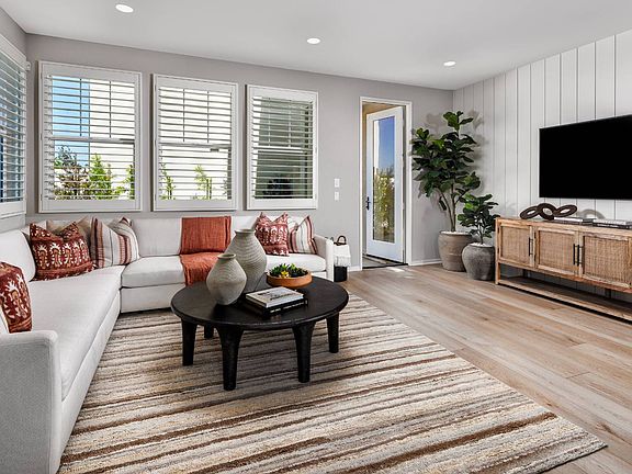 06_Dwell_Plan 2r_Family Room