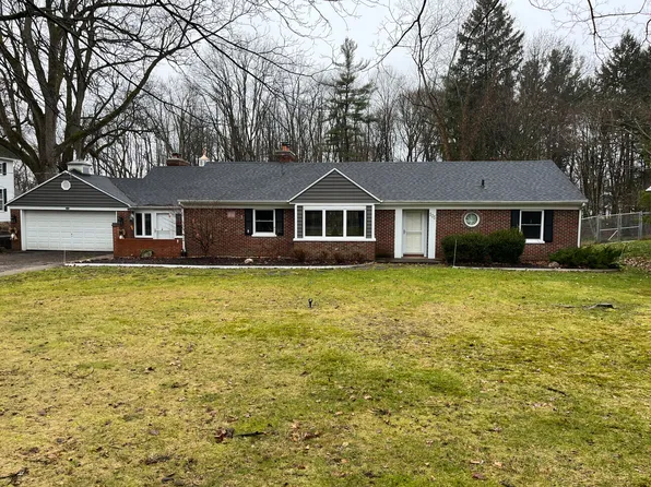 525 N Kalamazoo Ave, Marshall, MI 49068