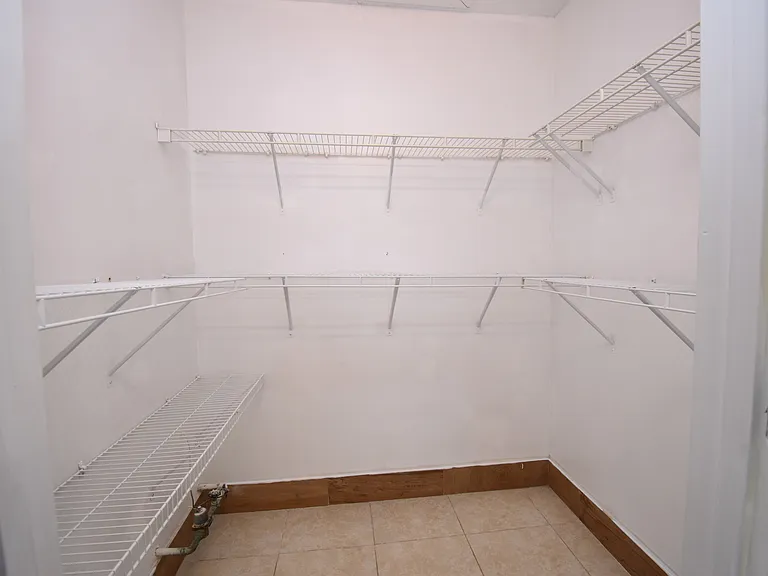 205 Lasalle Way — Photo 16
