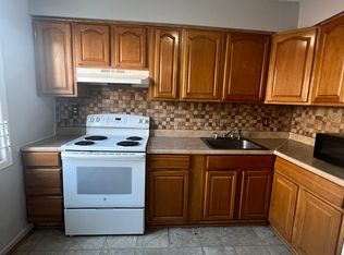 63 3rd St #1, Elizabethport, NJ 07206