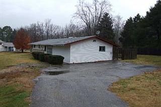 2nd image of 138 Midway Dr