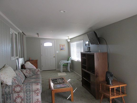 4th image of 50 E Donna Dr