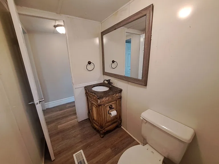 2821 Hillcrest Ave #8 — Photo 16