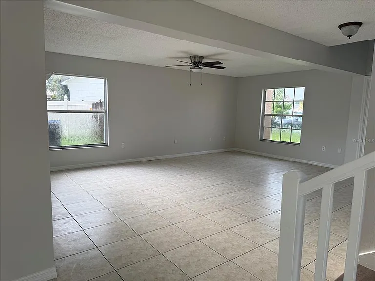 1826 Clacton Dr — Photo 3