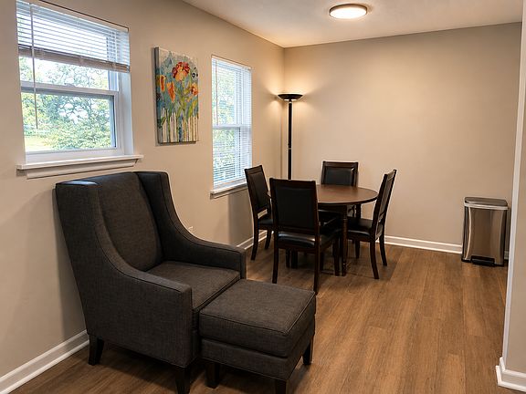 5th image of 213 N Ann St APT 6