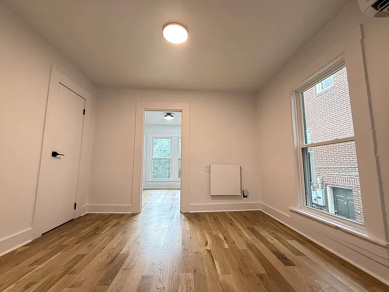 681 Angier Ave NE — Photo 14