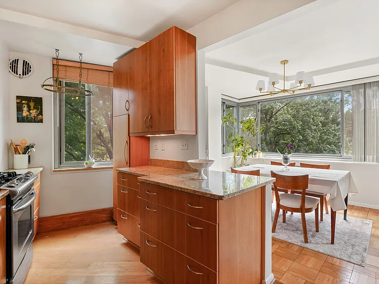 4200 Cathedral Ave NW #614 — Photo 11