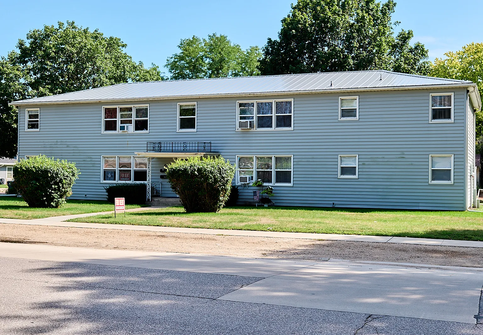 2 bed, 950 sqft, $750 — Photo 3