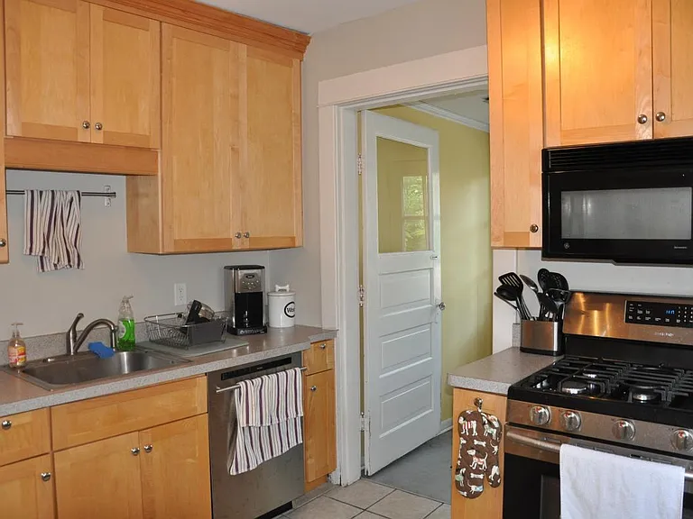 3512 Girard Ave S — Photo 3