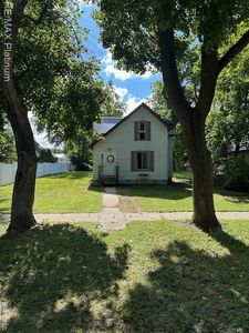 409 S Cherry St, Kalkaska, MI, 49646