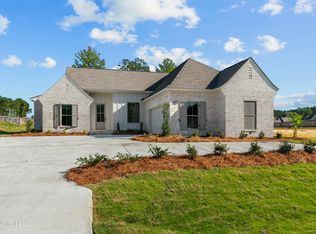 100 Katherine Ln, Madison, MS 39110