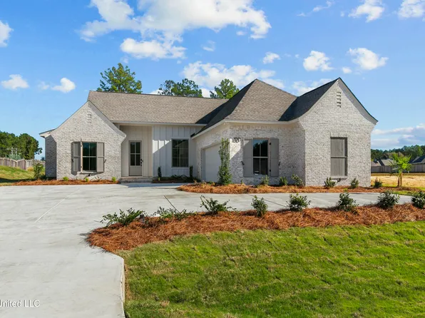 100 Katherine Ln, Madison, MS 39110