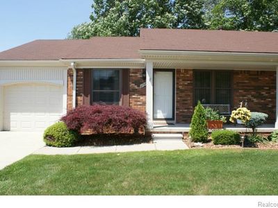 27965 Red Cedar Ln, Harrison Twp, MI, 48045