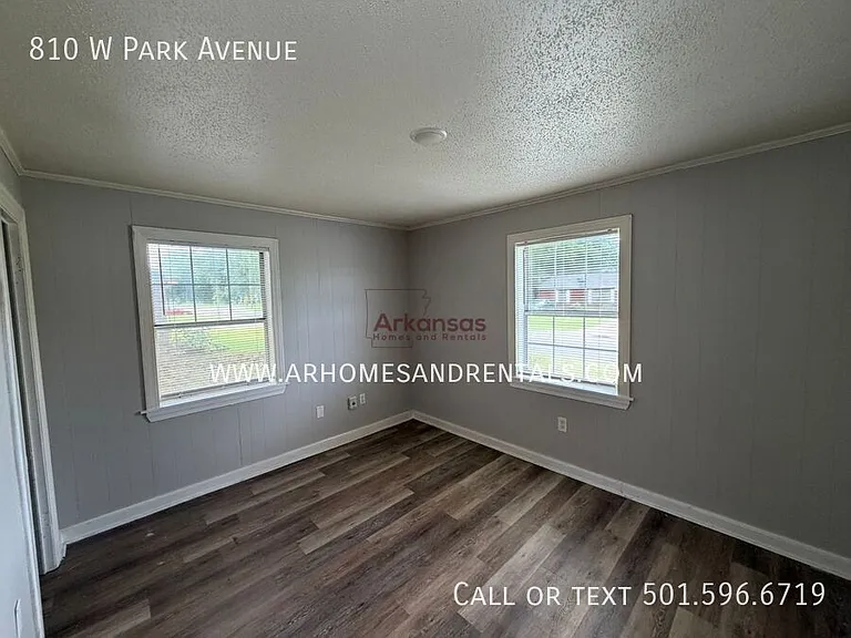 810 W Park Ave — Photo 7