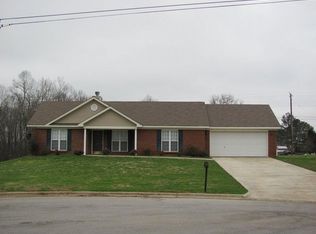 308 Earnhardt Dr, New Market, AL 35761