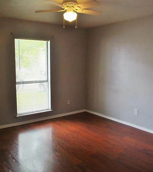 5528 Adams Dr — Photo 10