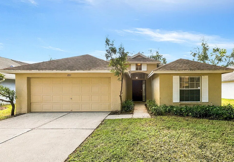 1711 Scotch Pine Dr