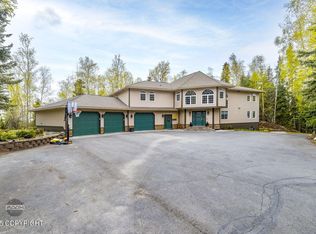 17816 Tedrow Dr, Eagle River, AK 99577