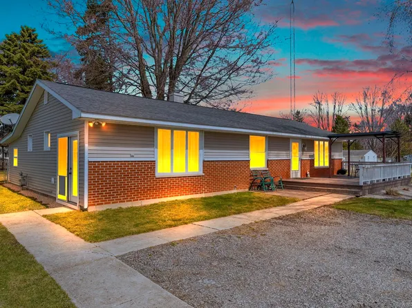 7131 Main St, Port Sanilac, MI 48469