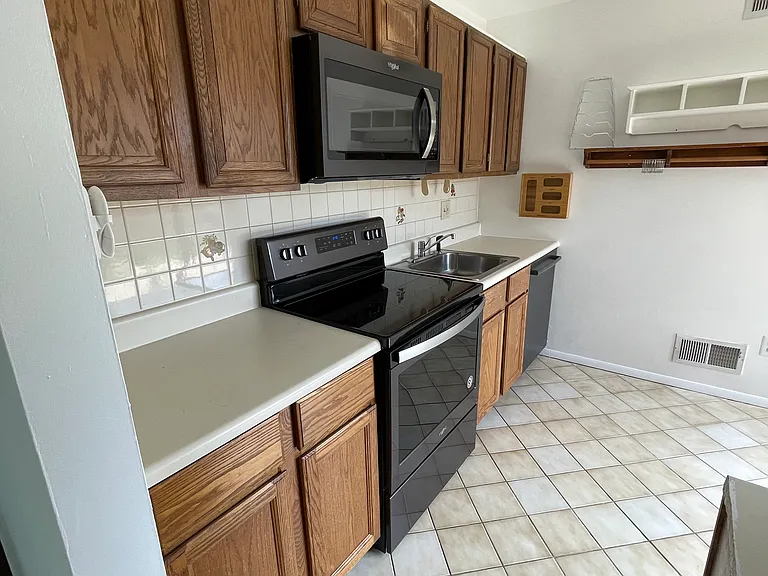 3111 Covington St — Photo 14